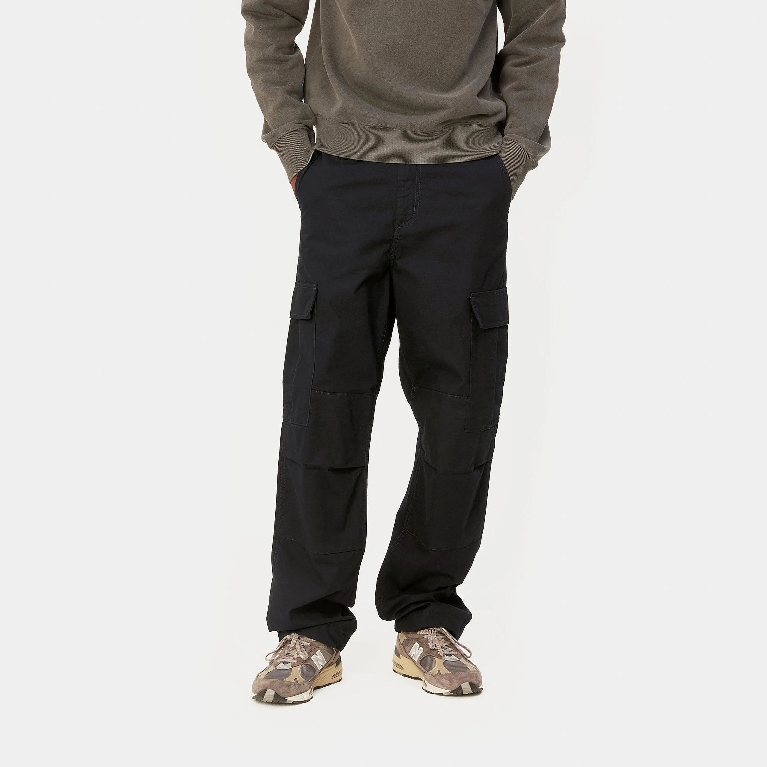 Carhartt Wip Pantalone da uomo con tasconi Regular Cargo nero